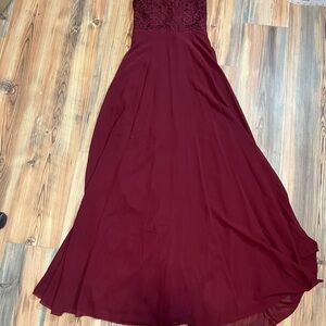 Lulus burgundy maxi dress